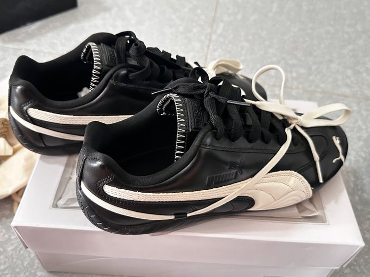 ดำ หนังแท้ รองเท้าผ้าใบ UK 7 | EU 40 2/3 | US 8.5 PUMA x ROSÉ Speedcat PRM สี Puma Black รองเท้ามือ2