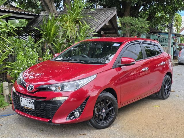Toyota Yaris 2018 1.2 G Sedan เบนซิน ไม่ติดแก๊ส เกียร์อัตโนมัติ แดง