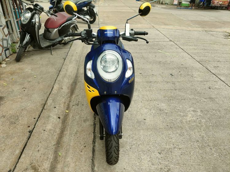 🛵ยังไงก็ขาย SCOOPY-i ปี 64 เครื่องดี สีสวย สตาร์ทมือ กุญแจรีโมท เล่มชุดโอนครบ+เปลี่ยนถ่ายน้ำมันเครื่องฟรี ส่งฟรี30 ก.ม รูปที่ 4