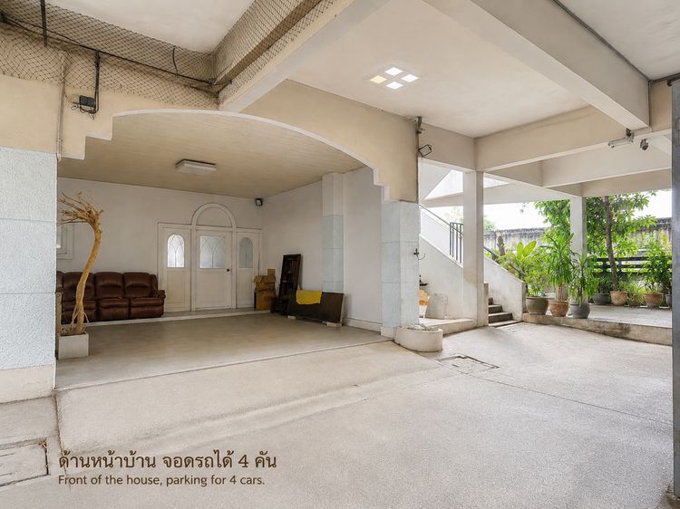 ทาวนเฮ้าส์ 4 ชั้น หลังมุมใน
