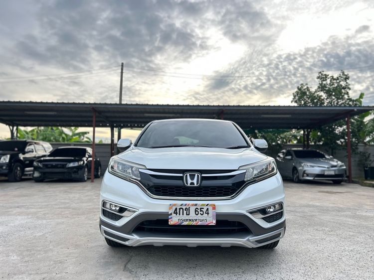 รถ Honda CR-V 2.0 E Wise Edition 4WD สี ขาว