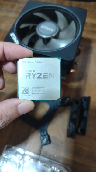 cpu amd 2700x รับประกัน14วัน พร้อมพัดลมAMD Wraith Prism rgb