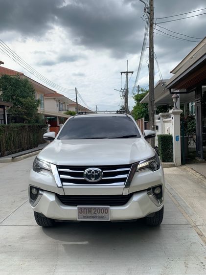 Toyota Fortuner 2015 2.4 V Utility-car ดีเซล เกียร์อัตโนมัติ ขาว รูปที่ 3
