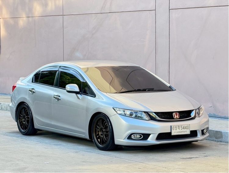 รถ Honda Civic 1.8 E i-VTEC สี เงิน