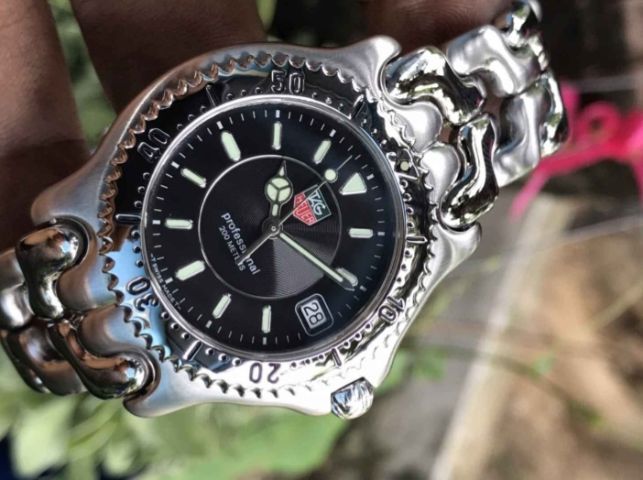 Tag Heuer ก้างปลา วงแหวน 3ชั้น  king Black Dial
 รูปที่ 2