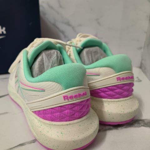 รองเท้าออกกำลังกาย reebok มือ1 รูปที่ 4