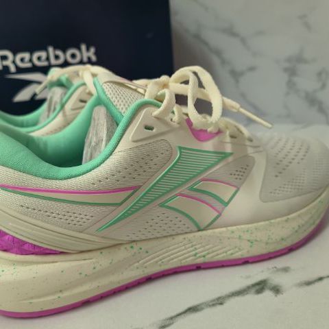 รองเท้าออกกำลังกาย reebok มือ1 รูปที่ 3