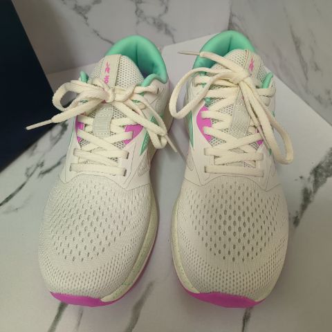 รองเท้าออกกำลังกาย reebok มือ1 รูปที่ 2