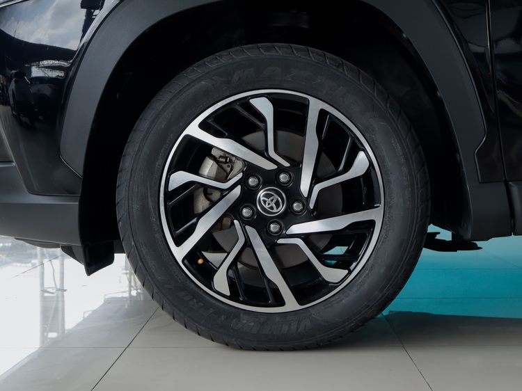 Toyota Corolla Cross 2022 1.8 Sport Utility-car เบนซิน ไม่ติดแก๊ส เกียร์อัตโนมัติ ดำ รูปที่ 4