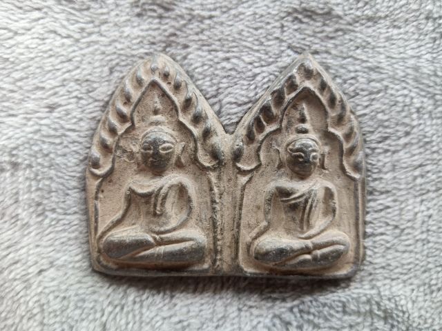 ขุนแผนพรายคู่ หลวงพ่อกวย ชุตินธโร (เนื้อตะกั่วลองพิมพ์)
