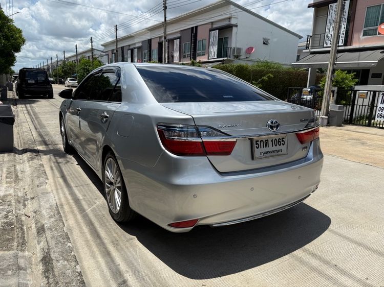 Toyota Camry 2016 2.5 Hybrid Sedan เบนซิน ไม่ติดแก๊ส เกียร์อัตโนมัติ บรอนซ์เงิน รูปที่ 4