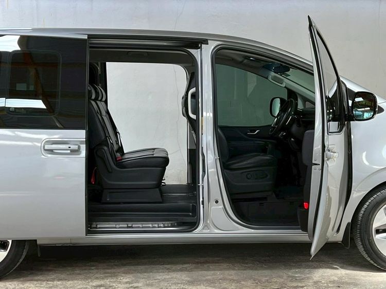 Hyundai Staria 2022 2.2 SEL Van ดีเซล ไม่ติดแก๊ส เกียร์อัตโนมัติ เทา รูปที่ 3