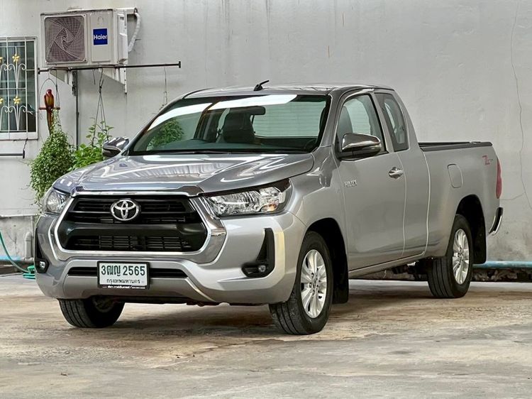 รถ Toyota Hilux Revo 2.4 Entry สี เทา