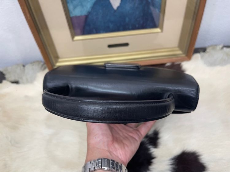 Givenchy Top Handle Bag หนังสวย กระเป๋าวินเทจ สภาพดี 1,250 บาท รูปที่ 11