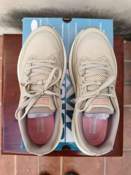 Skechers ผู้หญิง ไซส์ us 8 สภาพใหม่ รูปที่ 2
