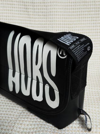 กระเป๋าสะพายข้าง HOBS รุ่น 12Monkey สภาพใหม่ ไม่เคยผ่านการใช้งาน รูปที่ 3