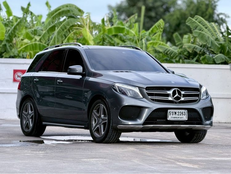 2017 BENZ GLE-CLASS 500e AMG Dynamic โฉม W166 ปี14-ปัจจุบัน สีเทา เบนซินไฟฟ้าแบบเสียบปลั๊ก ไมล์แท้