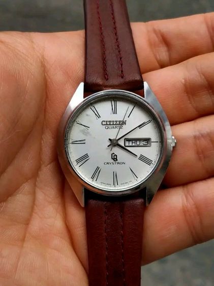 ขาว นาฬิกา Citizen Crystron ถ่าน
สภาพดี เดินดี ใช้งานปกติ 