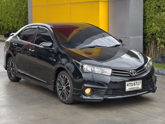 Toyota Altis 2015 1.8 Esport Sedan เบนซิน ไม่ติดแก๊ส เกียร์อัตโนมัติ ดำ