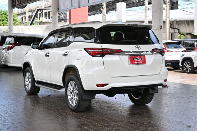 Toyota Fortuner 2021 2.4 G Utility-car ดีเซล ไม่ติดแก๊ส เกียร์อัตโนมัติ ขาว รูปที่ 4