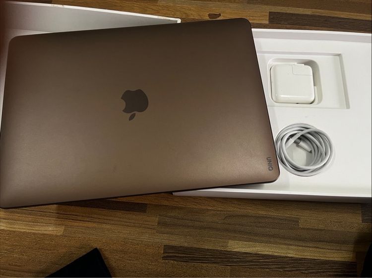 แมคบุ๊ค 13" ชิป Apple M1 (สี Gold) สภาพสวย อุปกรณ์ครบกล่อง ✨