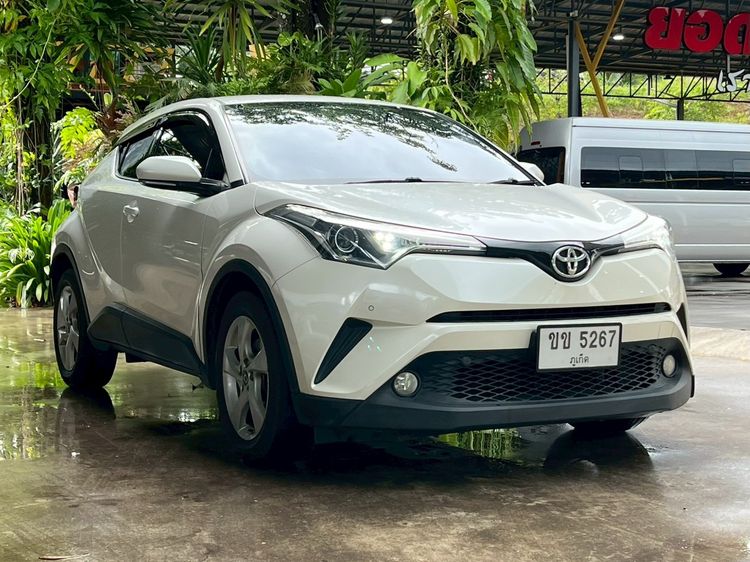 Toyota C-HR 2019 1.8 Mid Utility-car เบนซิน ไม่ติดแก๊ส เกียร์อัตโนมัติ ขาว รูปที่ 3