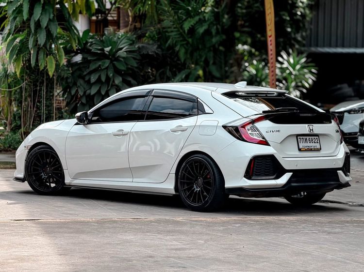 Honda Civic 2017 1.5 Turbo Sedan เบนซิน ไม่ติดแก๊ส เกียร์อัตโนมัติ ขาว รูปที่ 4
