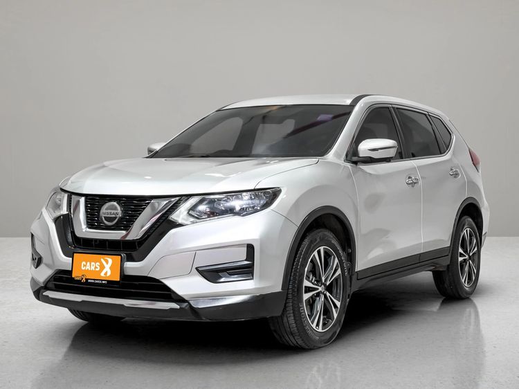 รถ Nissan X-Trail 2.5S สี บรอนซ์เงิน