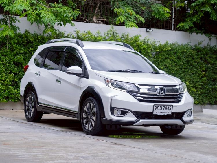 รถ Honda BR-V 1.5 SV สี ขาว