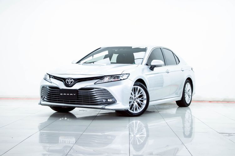 รถ Toyota Camry 2.5 G สี เทา
