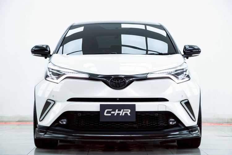 Toyota C-HR 2018 1.8 Entry Utility-car เบนซิน ไม่ติดแก๊ส เกียร์อัตโนมัติ ขาว รูปที่ 4
