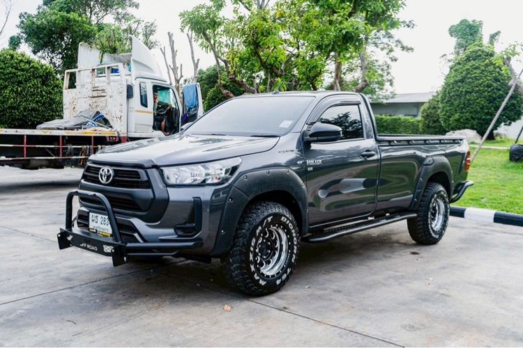 รถ Toyota Hilux Revo 2.8 J 4WD สี เทา