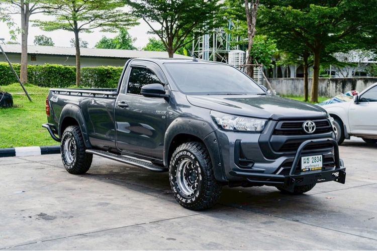 Toyota Hilux Revo 2022 2.8 J 4WD Pickup ดีเซล เกียร์ธรรมดา เทา รูปที่ 3