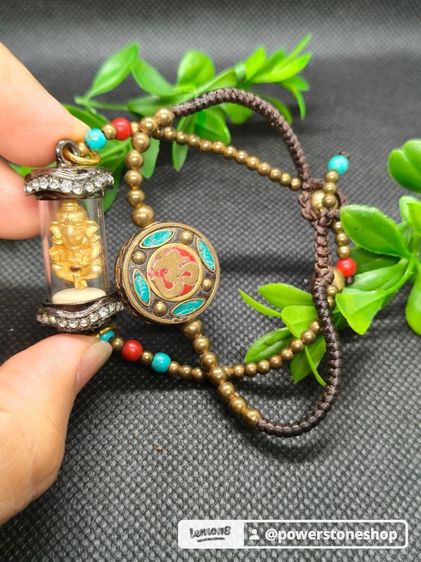 สร้อยข้อมือตะกรุดองค์พระพิฆเนศน้อยร้อยด้วยหินโบราณสลับสี รูปที่ 2