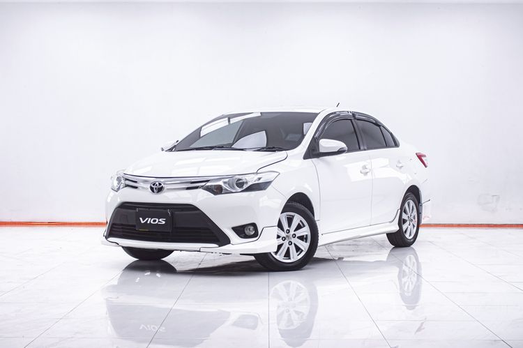 รถ Toyota Vios 1.5 G สี ขาว