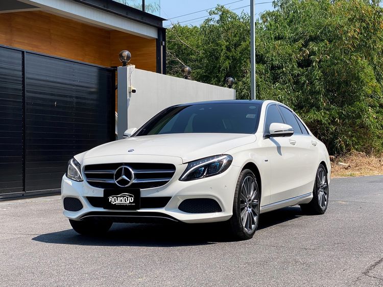 รถ Mercedes-Benz C-Class C350 สี ขาว