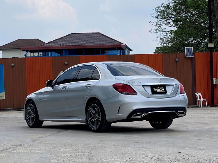Mercedes-Benz C-Class 2019 C300 Sedan ปลั๊กอินไฮบริด (PHEV) ไม่ติดแก๊ส เกียร์อัตโนมัติ บรอนซ์เงิน รูปที่ 4