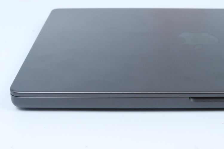 MacBook Pro M5 14" 16.1TB รูปที่ 7