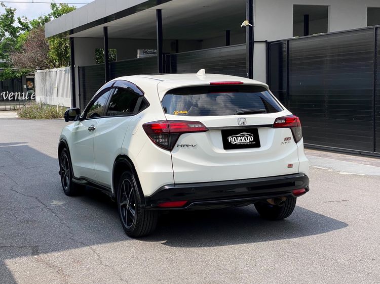 Honda HR-V 2018 1.8 RS Sedan เบนซิน ไม่ติดแก๊ส เกียร์อัตโนมัติ ขาว รูปที่ 4