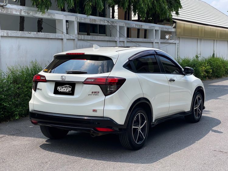 Honda HR-V 2018 1.8 RS Sedan เบนซิน ไม่ติดแก๊ส เกียร์อัตโนมัติ ขาว รูปที่ 2