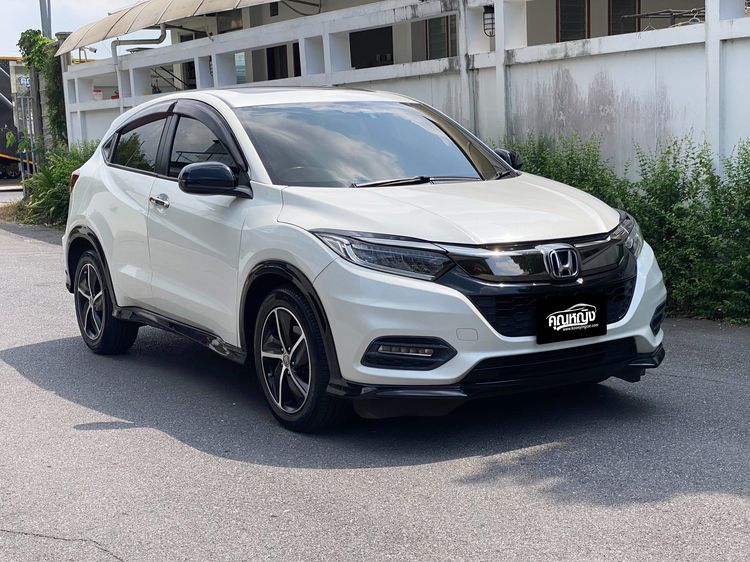 Honda HR-V 2018 1.8 RS Sedan เบนซิน ไม่ติดแก๊ส เกียร์อัตโนมัติ ขาว รูปที่ 3