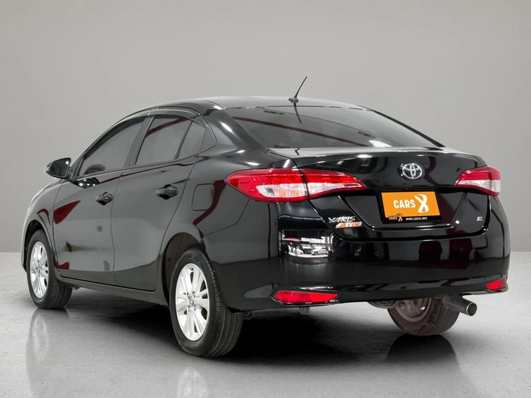 Toyota Yaris ATIV 2017 1.2 E Sedan เบนซิน ไม่ติดแก๊ส เกียร์อัตโนมัติ ดำ รูปที่ 4