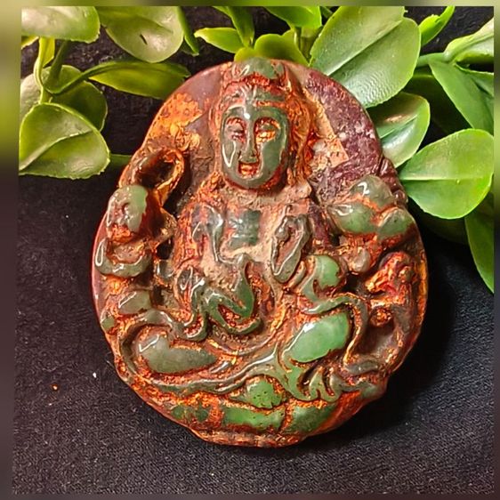 พระโพธิสัตว์กวนอิมแกะสลักจากหินหยกแท้ โทนสีเขียวสวยงามตามธรรมชาติ สูง 1.5 นิ้วสวยน่าสะสมมากๆค่ะ รูปที่ 3