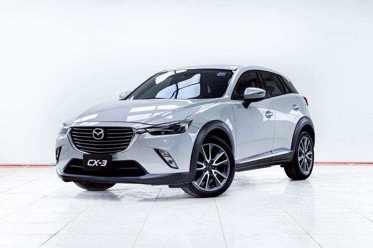 รถ Mazda CX-3 2.0 S สี ขาว