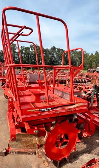 เครื่องปลูกอ้อยSP420 CP100F มือสอง ทุ่นแรง ปลูกลึก งอกดี ให้ผลผลิตสูง ขายราคา  50000  บาท   สนใจเข้ามาเลือกดูผานที่ร้านได้จ้าา รูปที่ 15