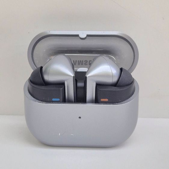 อื่นๆ Samsung Galaxy Buds3 Pro Silver หูฟังไร้สาย ANC เคสชาร์จ USB-C มือสอง
