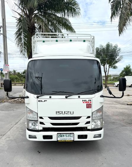 รถ ISUZU NLR 130 แรง ปี 2563  รถห้างแท้  (4 ล้อไม่ติดเวลา)  รุ่นใหม่ ไมล์น้อย กะบะเหล็กคอกสูง ยาว 3.20 ม. รถสวย มือเดียว รูปที่ 3