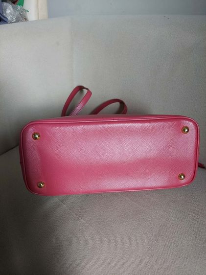 กระเป๋า Prada สีชมพู รูปที่ 5