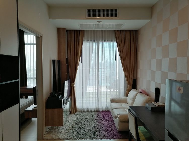 For Rent  The Capital Ekamai  Thonglor 🔹 1 Bedroom 🔹 1 Bathroom 🔹 1 Living Room 🔹 1 Kitchen 🔹 Size 32 SQ.M.