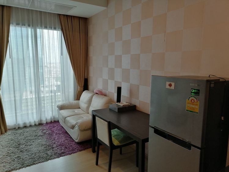 อื่นๆ ไม่อนุญาต ตกแต่งครบ 2015 For Rent  The Capital Ekamai  Thonglor 🔹 1 Bedroom 🔹 1 Bathroom 🔹 1 Living Room 🔹 1 Kitchen 🔹 Size 32 SQ.M. รูปที่ 3